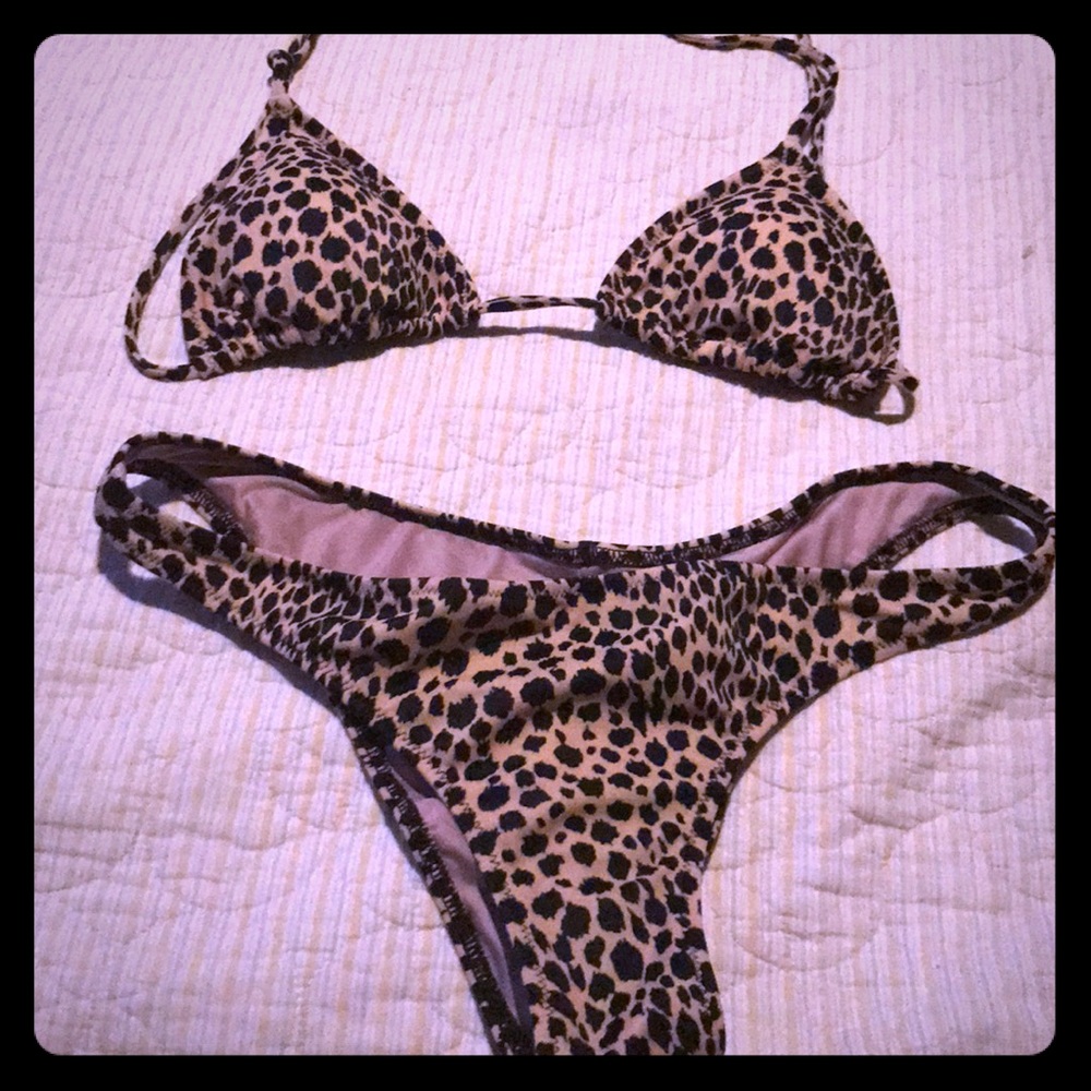 VS cheetah print bikini set